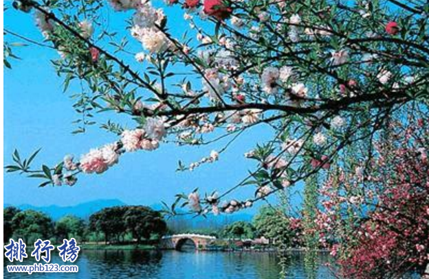 西湖有哪些著名的景點？杭州西湖十大景點介紹