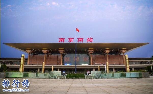 亞洲最大的火車站:廣州新站,相當於1629個足球場(面積1140萬㎡)