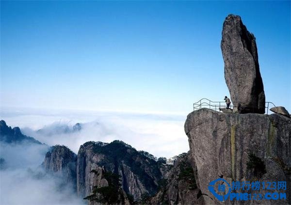 震撼人心的中國10大名山