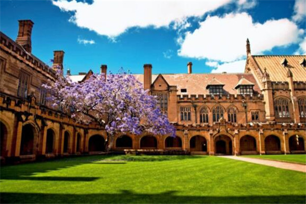 世界最美十大大學排名 廈門大學上榜,史丹福大學像是一座花園