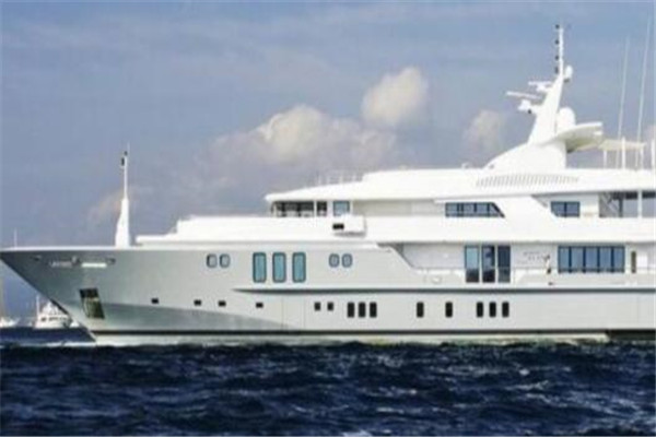 世界十大超豪華遊艇，莫蘭遊艇每周單價560萬RMB