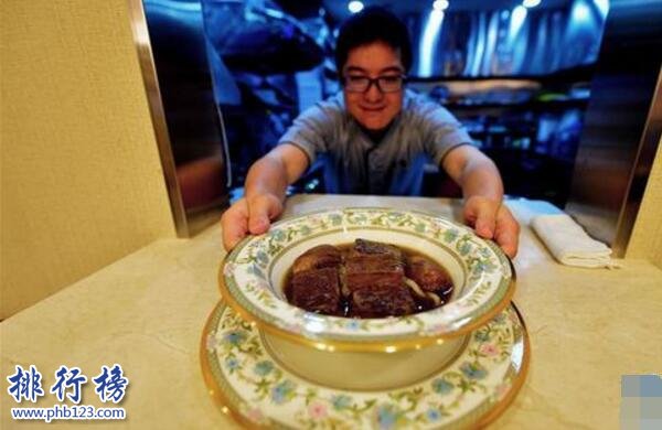 台灣最貴牛肉麵：售價一萬新台幣(一碗僅四塊牛肉)