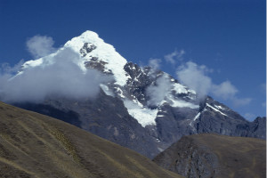 世界上最長的山脈,安第斯山脈被稱為“南美洲脊樑”（全長8600千米）