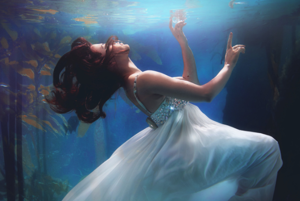 水下婚紗照怎么拍攝 水下婚紗照拍攝技巧