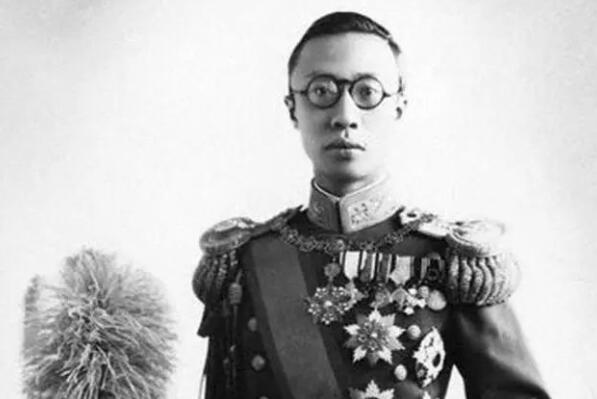 中國歷史上登基年齡最小的十位皇帝