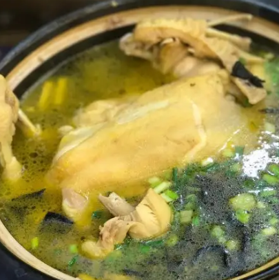 黃精石耳燉土雞