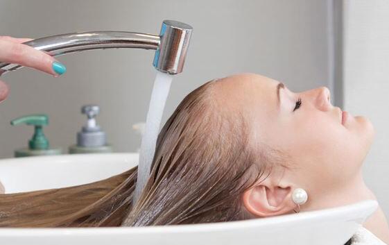 淘米水洗頭髮的正確方法
