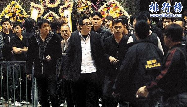 香港黑幫四大家族，統治香港地上地下所有產業(港星只是他們的玩物)