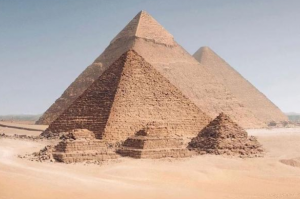 世界最驚人十大建築，第一是埃及金字塔，比薩斜塔上榜
