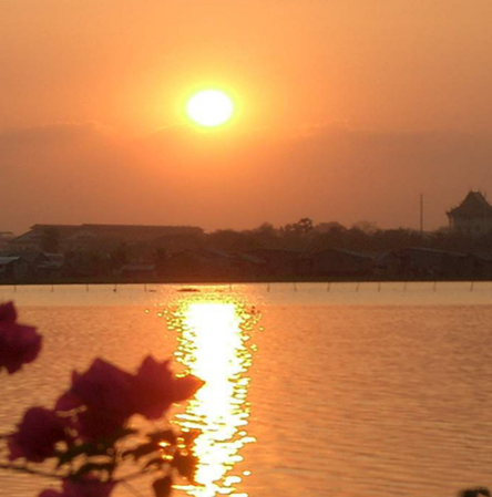 高棉萬谷湖